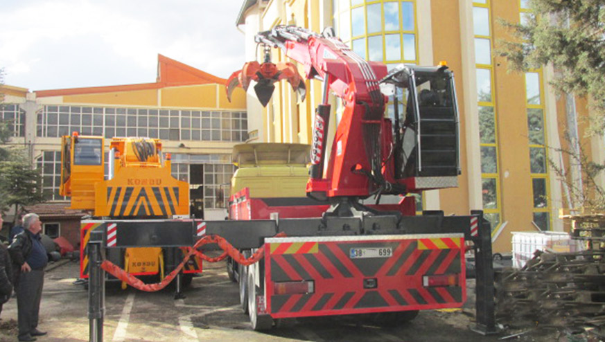 13 TON YK + YKL